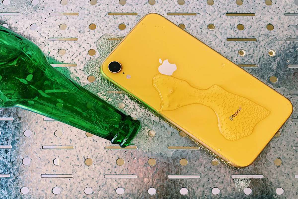 Apple chimes in on iPhone XR sales but offers no specifics